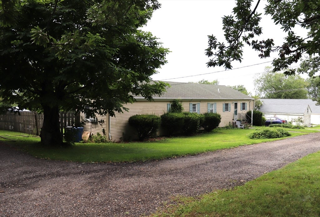 19 Vincent St, Middletown, RI, 19 Vincent St, Middletown, RI Photo #3
