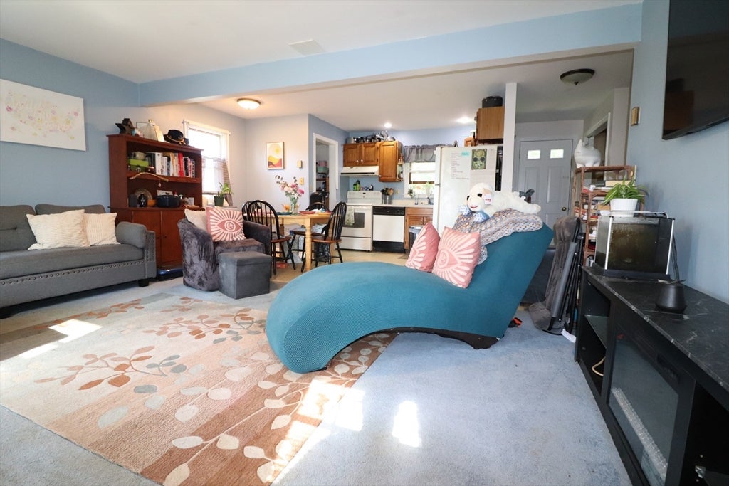 19 Vincent St, Middletown, RI, 19 Vincent St, Middletown, RI Photo #14