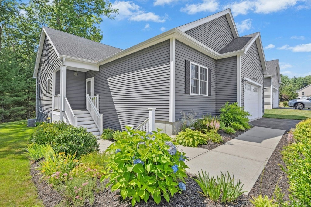 46 Compass Circle 46A