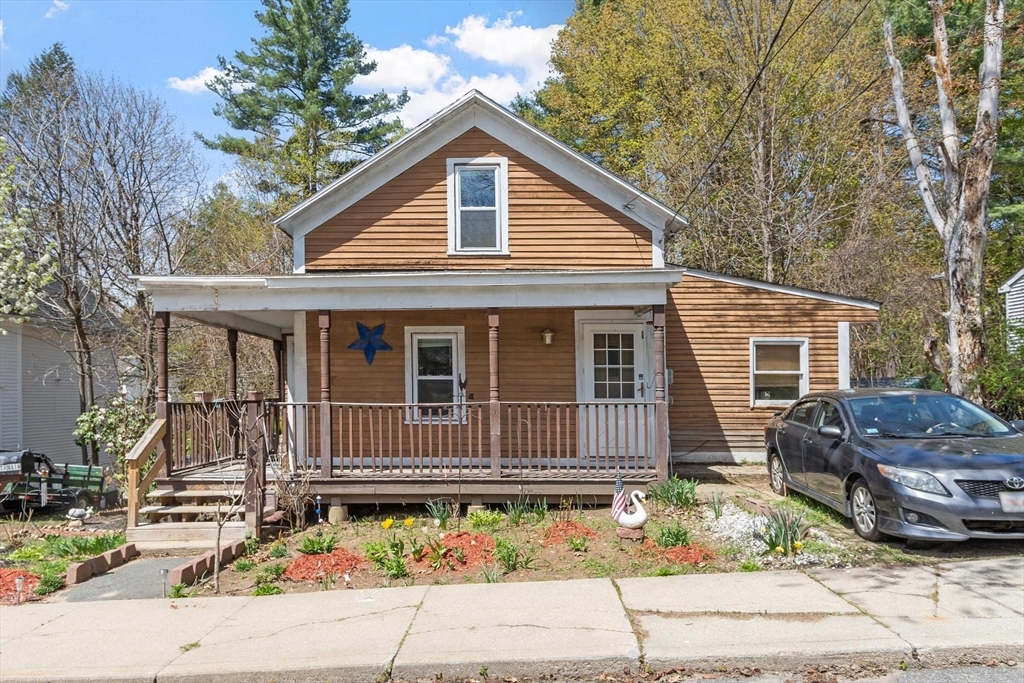 215 N Main St