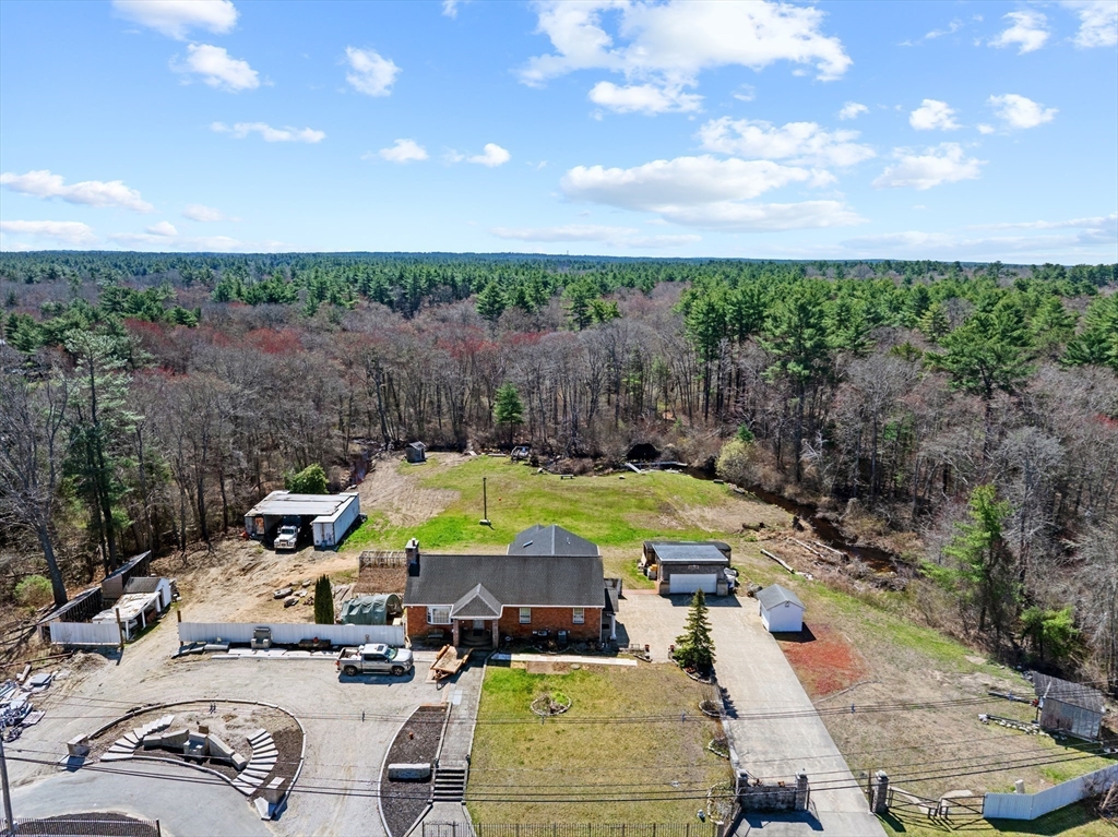 700 Old Fall River Rd