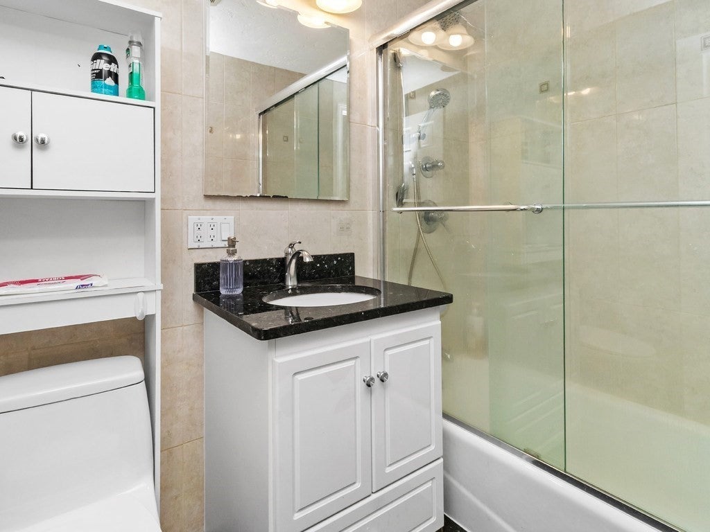 32 Whites Avenue #D45, Watertown, MA Photo #17