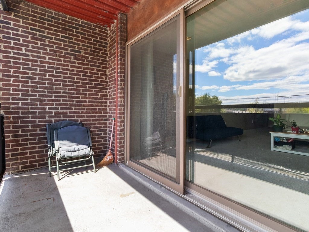 32 Whites Avenue #D45, Watertown, MA Photo #21