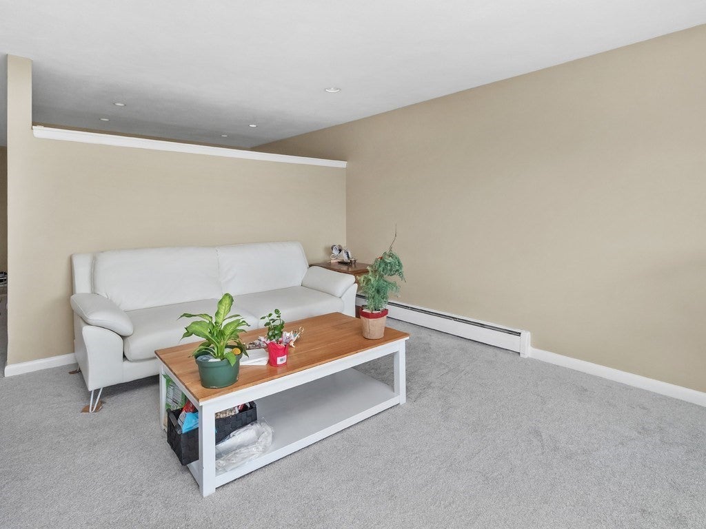 32 Whites Avenue #D45, Watertown, MA Photo #9