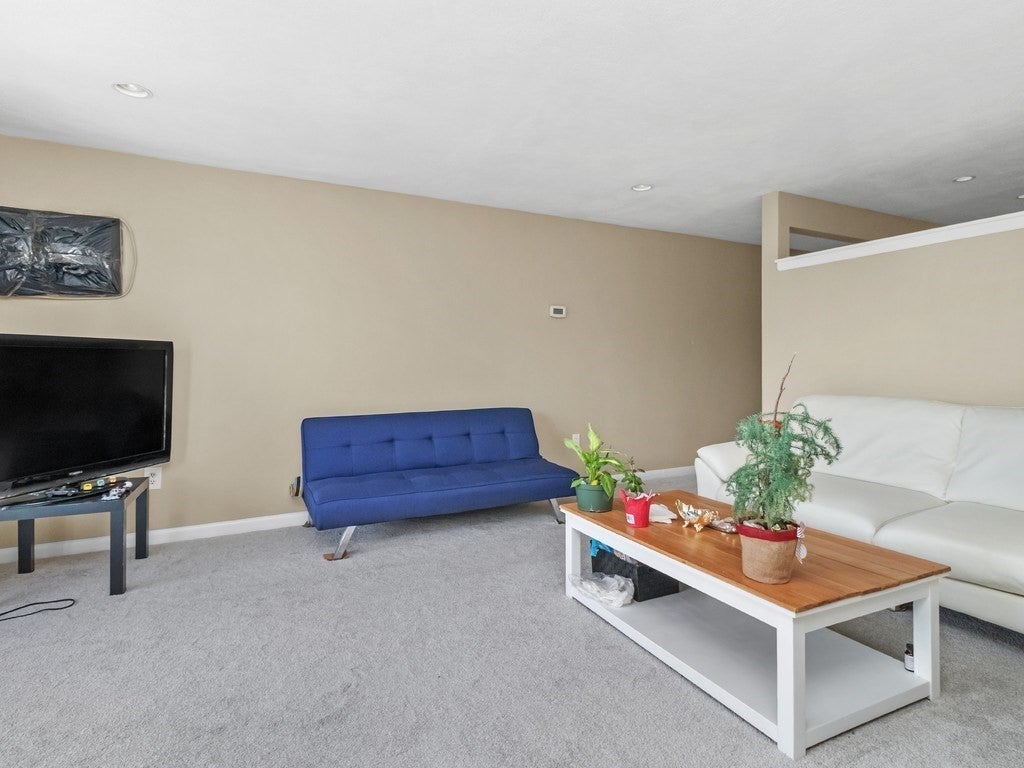 32 Whites Avenue #D45, Watertown, MA Photo #7
