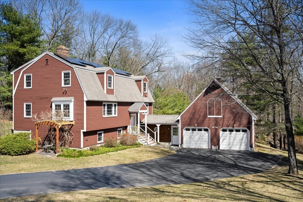 Photo: 9 Cyndy Ln, Millbury, MA