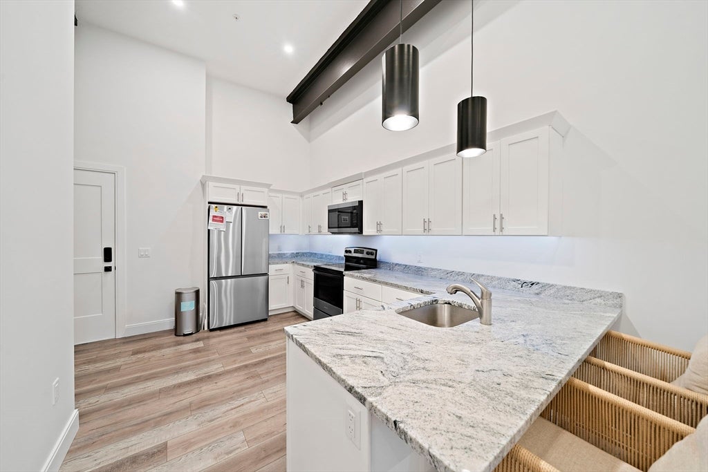 10 Water St 3