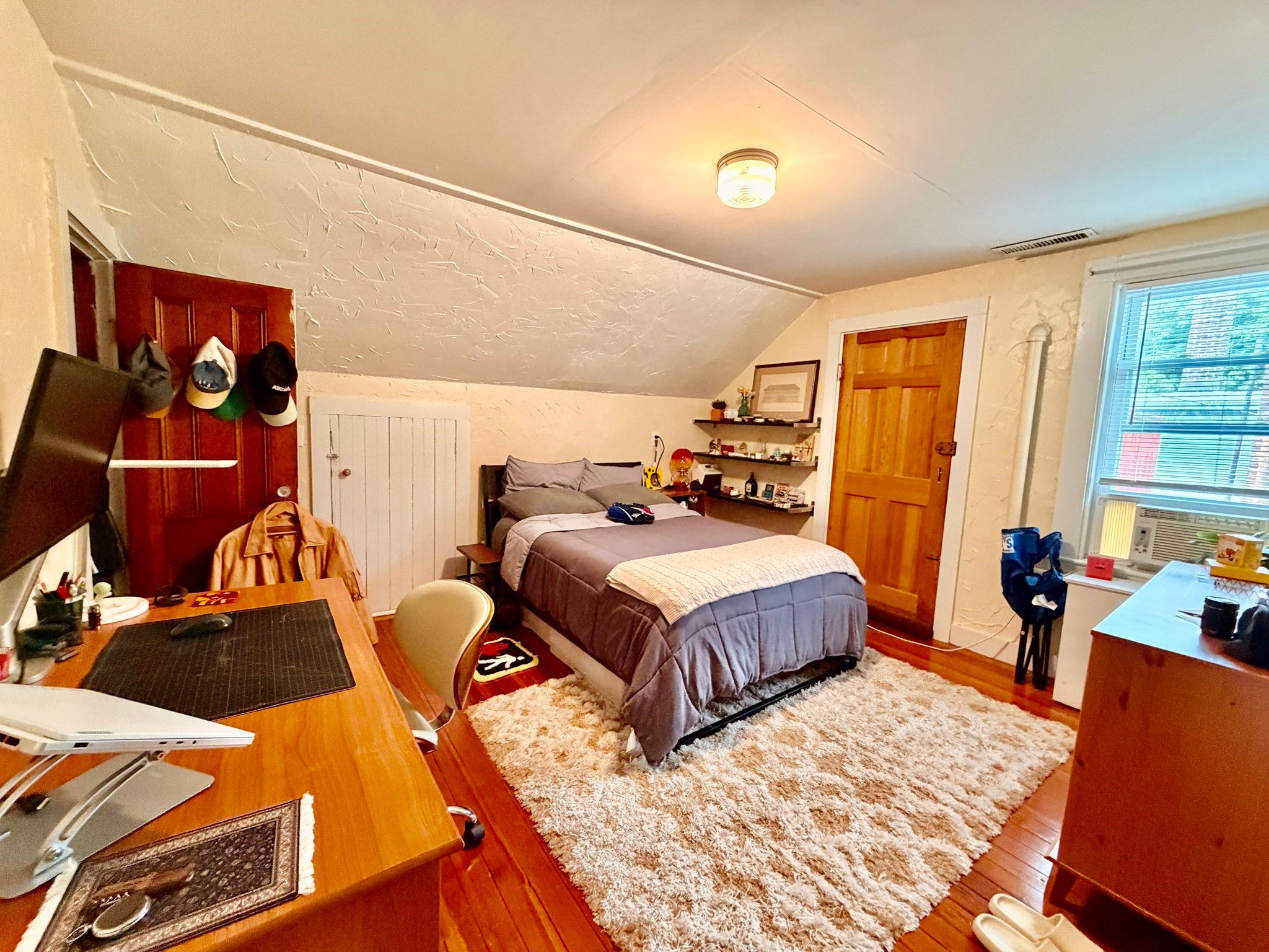 35 Danforth St 3