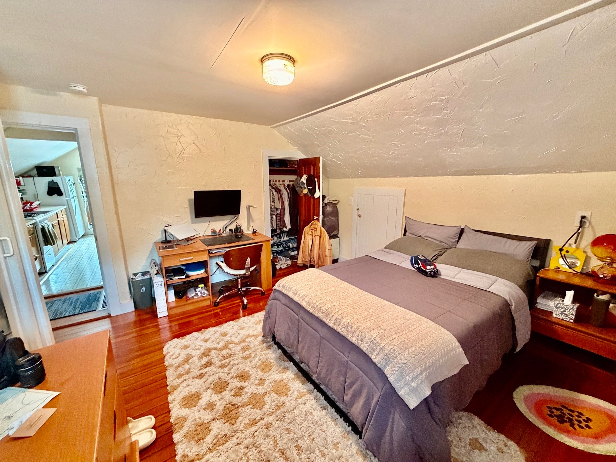 35 Danforth St 3