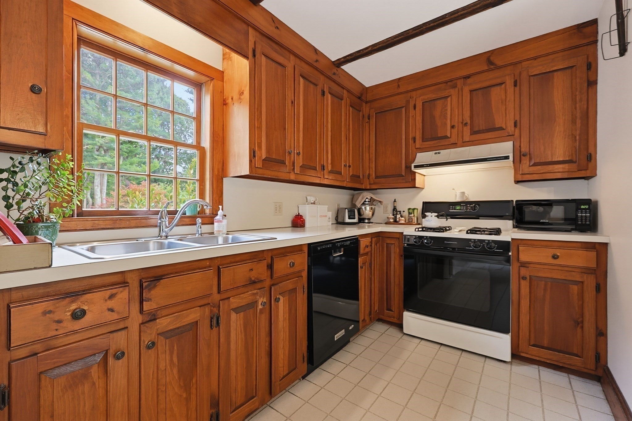 681 Washington St, Pembroke, MA, 681 Washington St, Pembroke, MA Photo #7