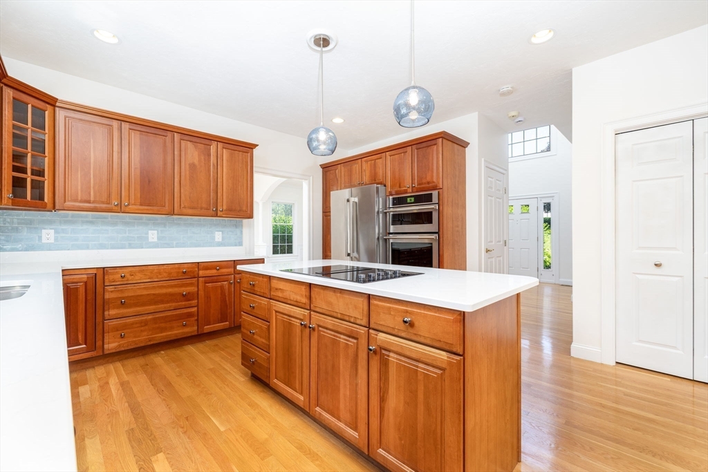 4 Bear Hill Rd