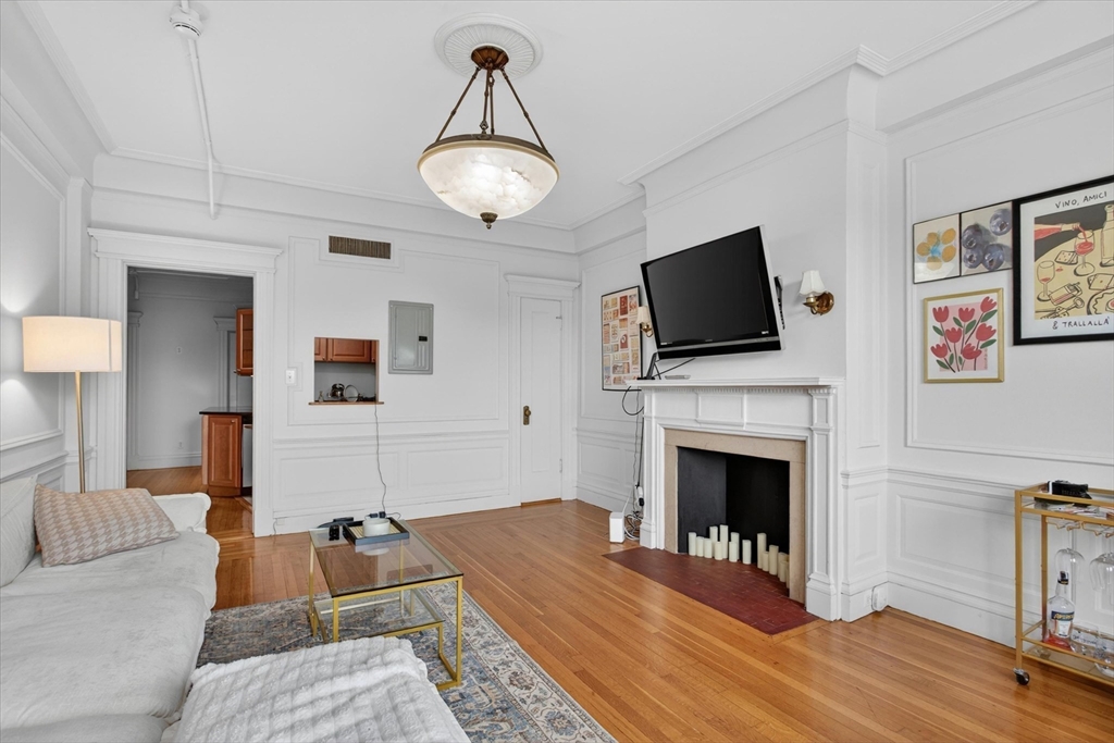 464 Commonwealth Ave 51