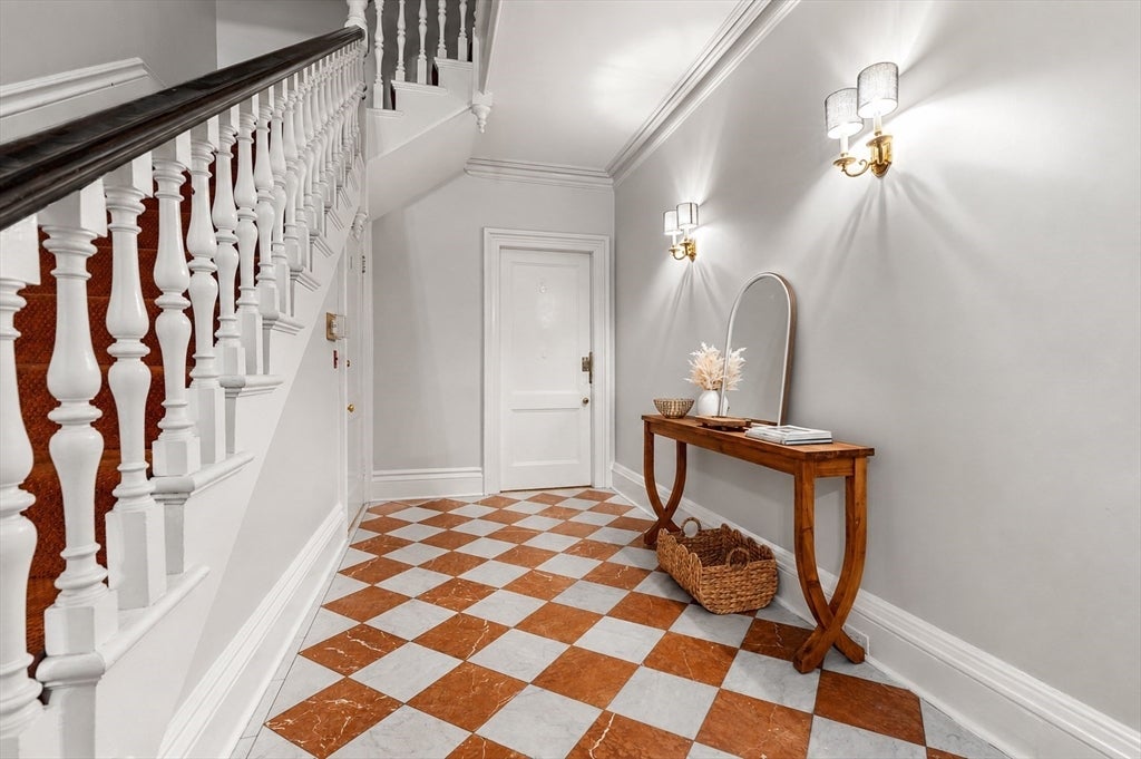 247 Beacon Street #2, Boston, MA, 247 Beacon Street #2, Boston, MA Photo #2