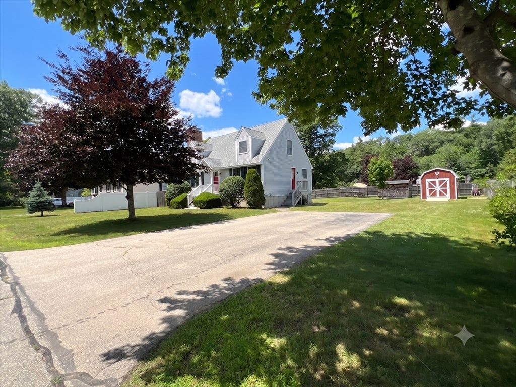 19 Abbott St