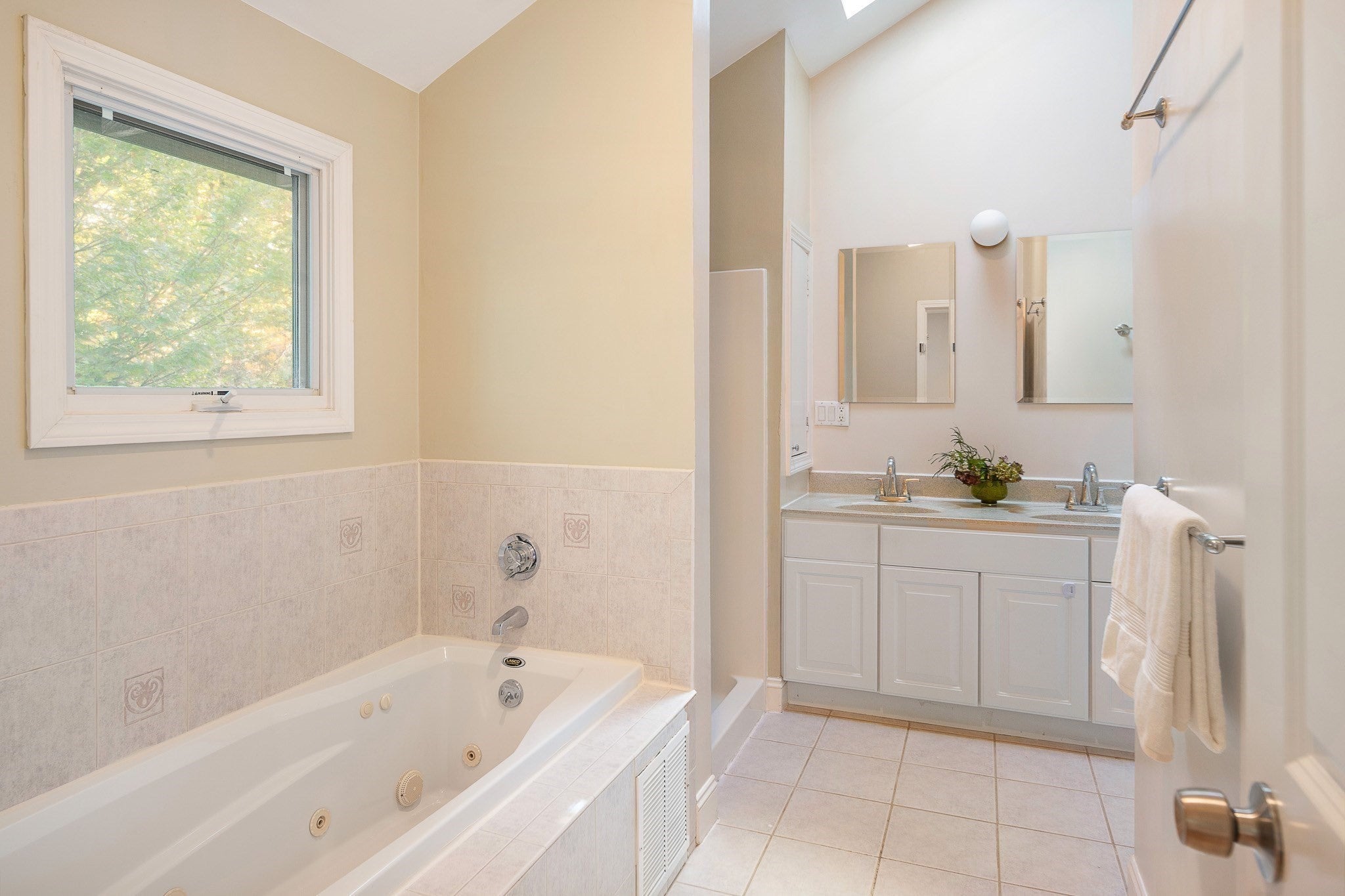 18 Pettee St #18, Newton, MA, 18 Pettee St #18, Newton, MA Photo #11