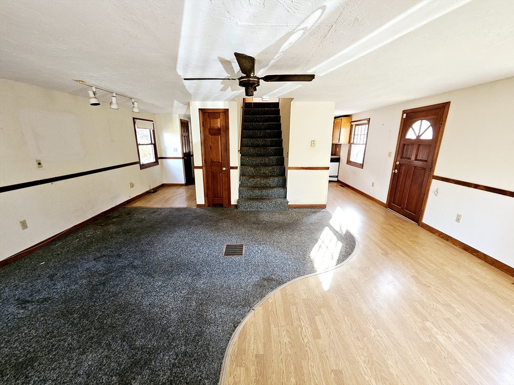 271 Plymouth Ave