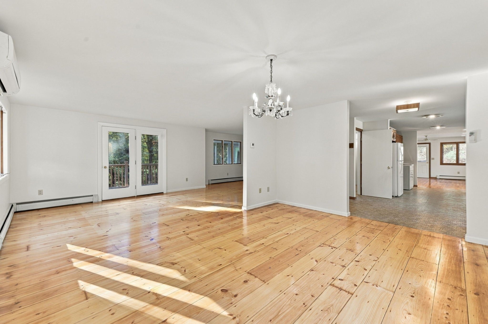 113 Kilburn St, Lunenburg, MA Photo #10
