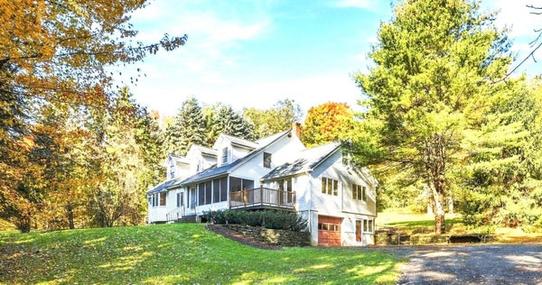 113 KILBURN ST, LUNENBURG, MA 01462 - Image 3cdbc7a19ebbcaa9267bf2e51133a8db/3522703348
