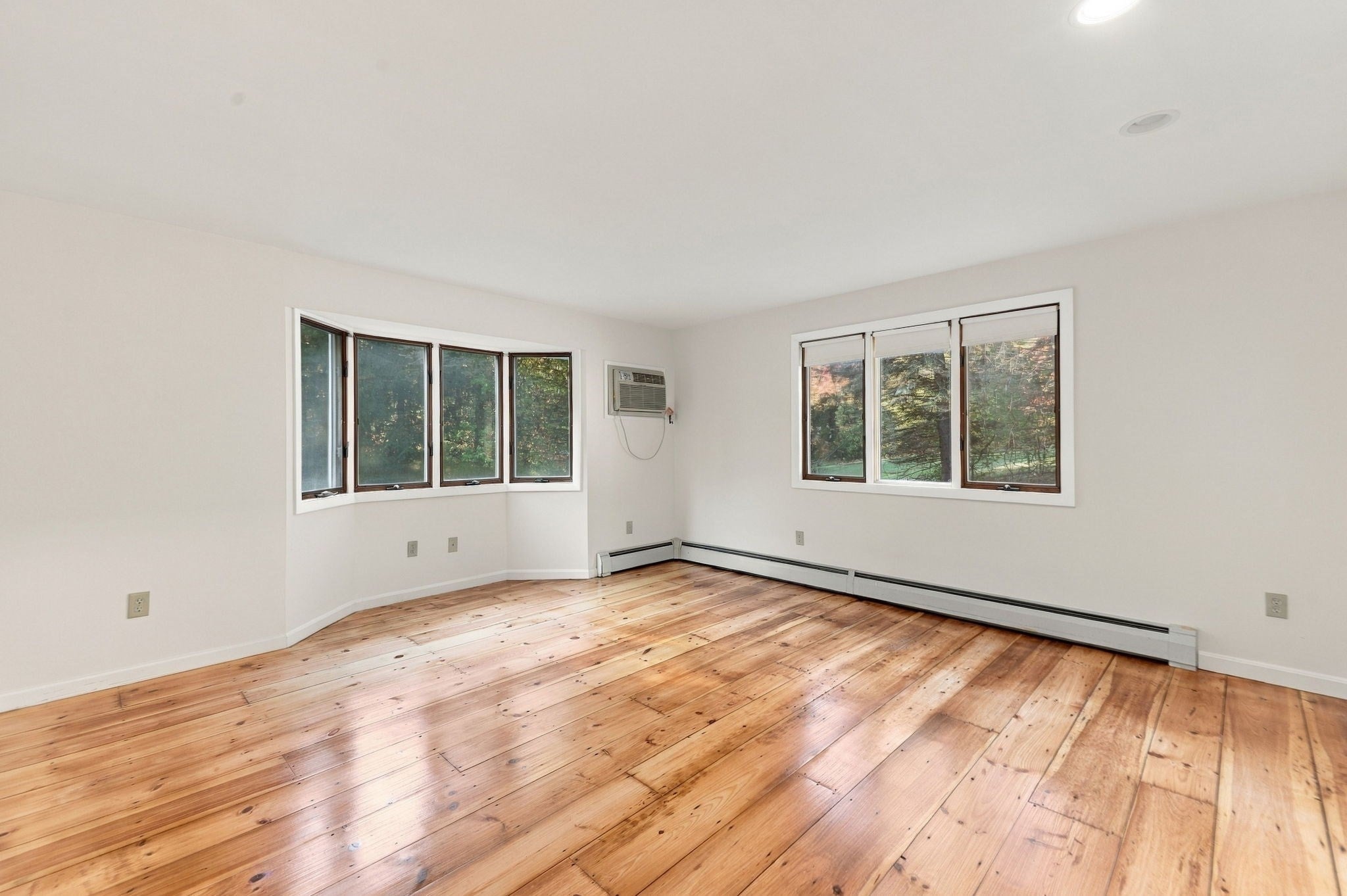 113 Kilburn St, Lunenburg, MA Photo #19