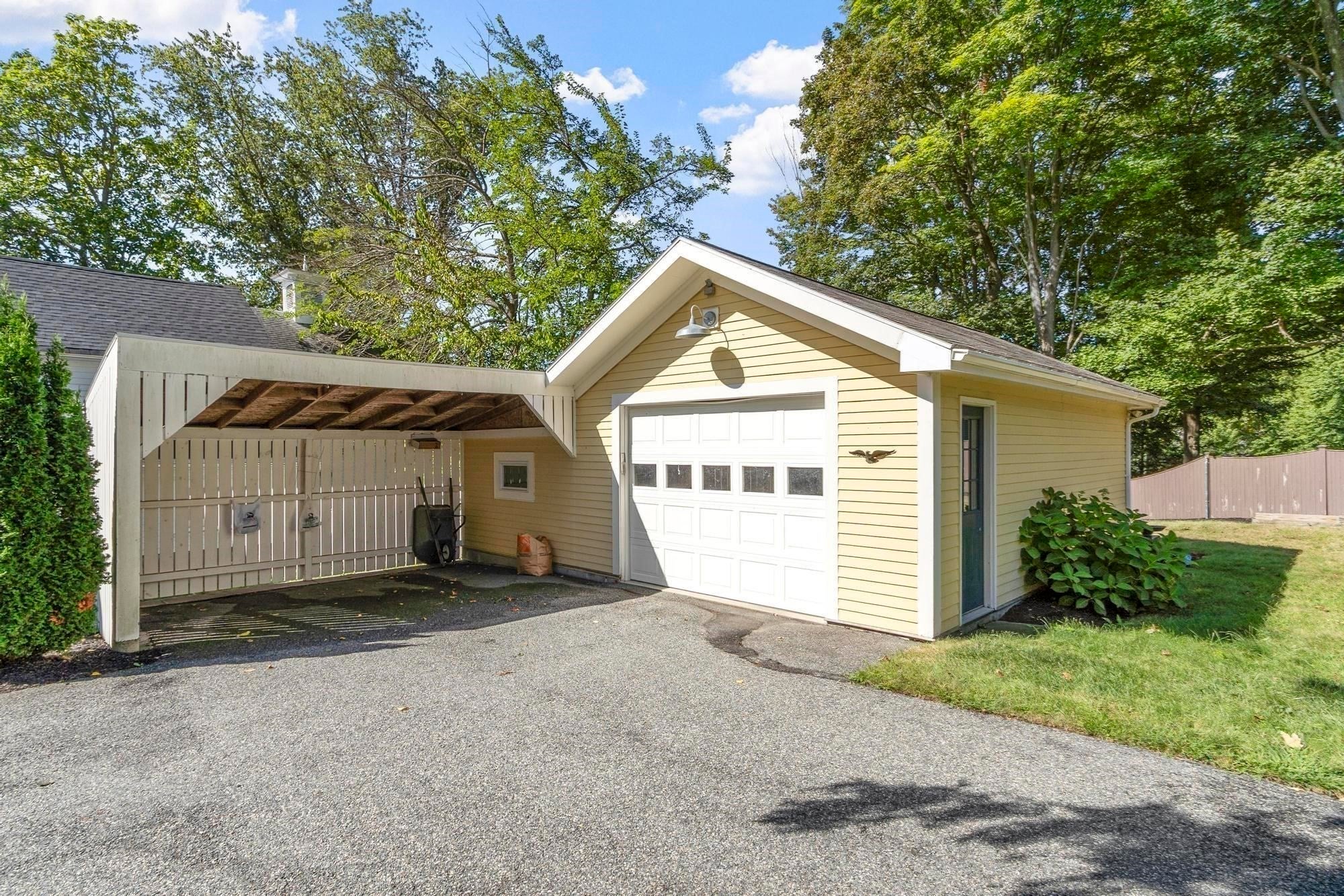 8 Winthrop St, Danvers, MA, 8 Winthrop St, Danvers, MA Photo #4