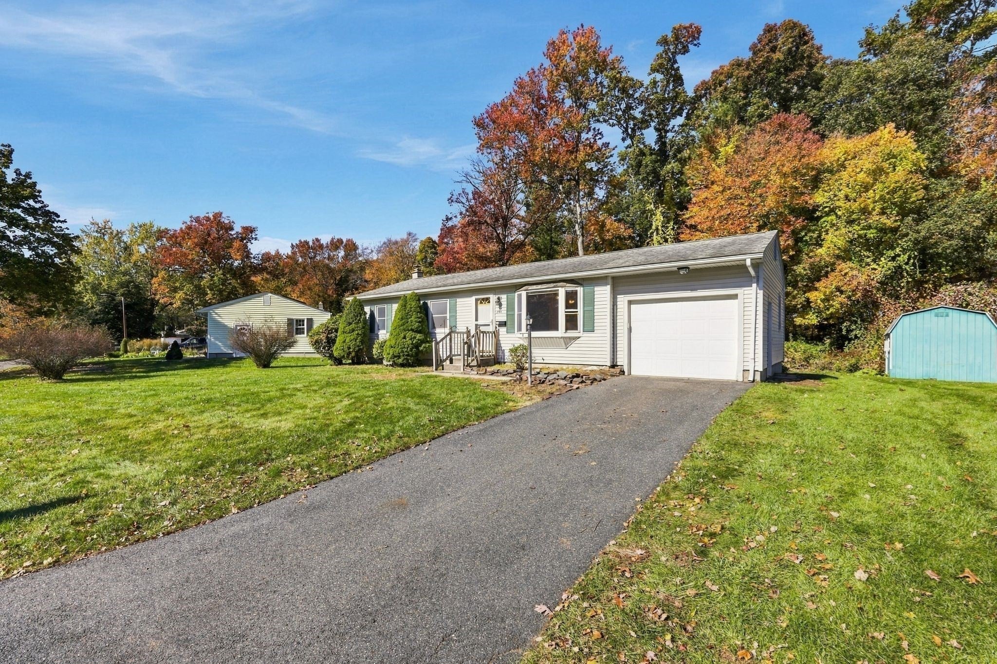286 Peekskill Ave, Springfield, MA Photo #31