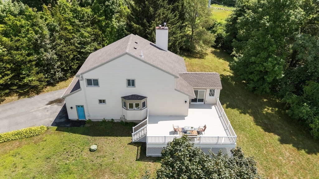 8 Farmall Way