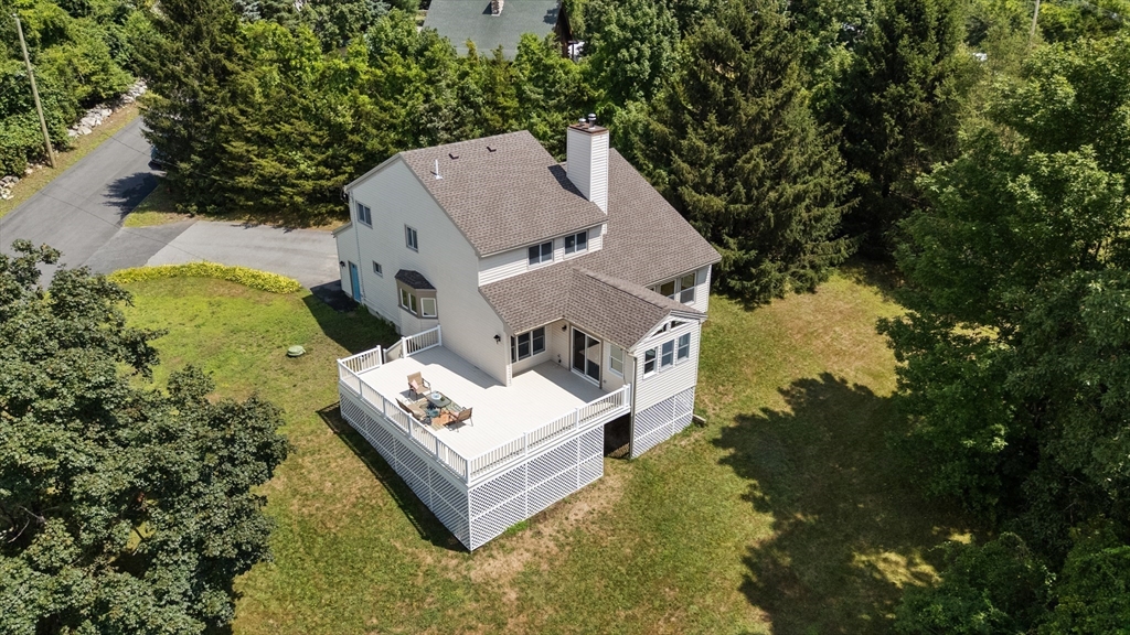 8 Farmall Way