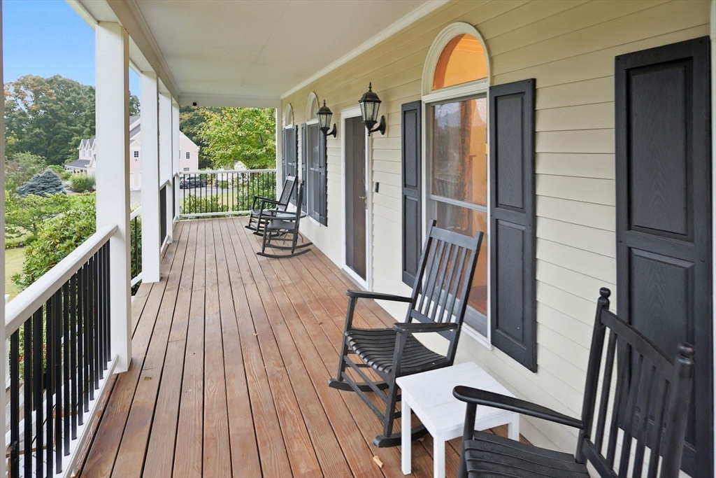 18 Settlers Way