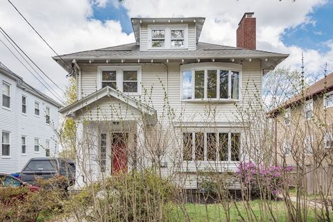 Photo of 34 Harvard St #1, Arlington, MA 02476 (MLS # 73502122)