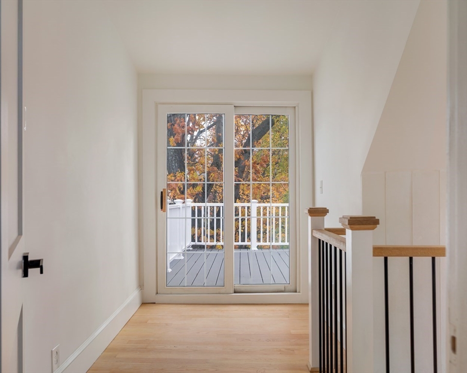 Somerville, Massachusetts 02143, United States, 4 Bedrooms Bedrooms, ,3 BathroomsBathrooms,Residential,Contingent,246045