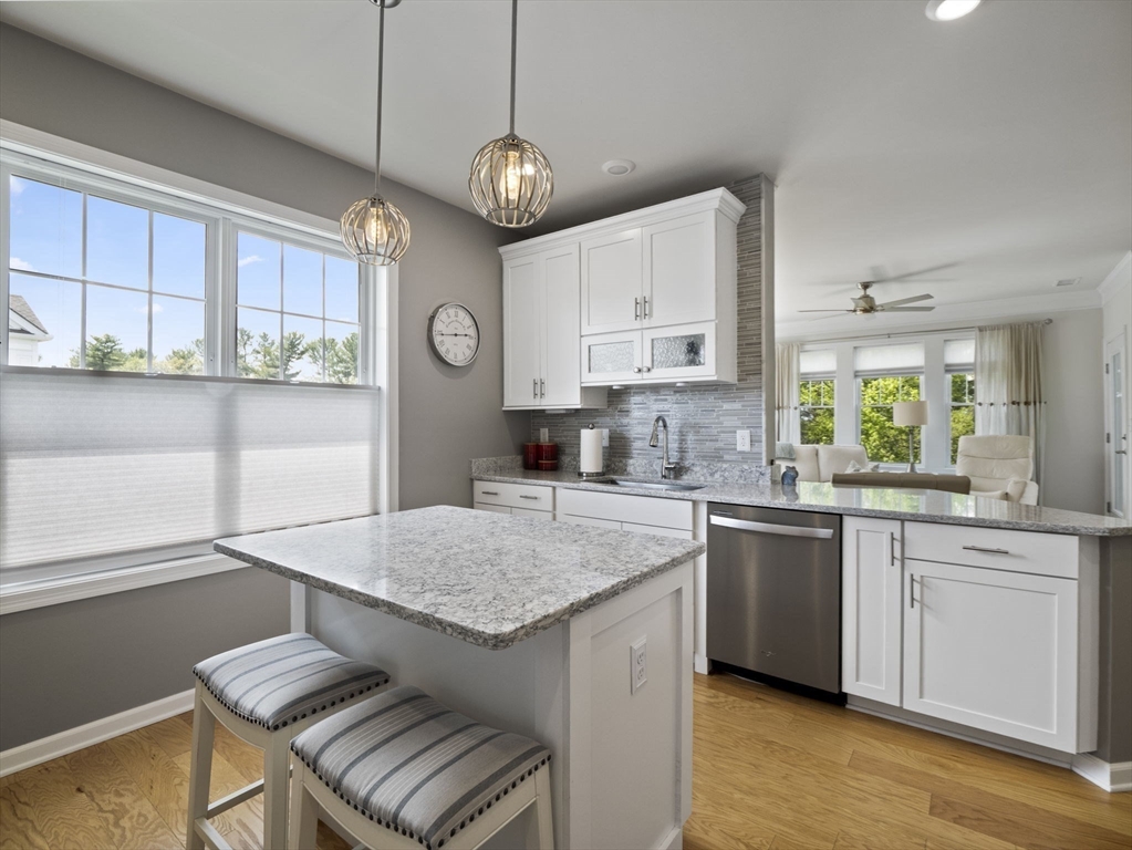 4 Francis Dr 407