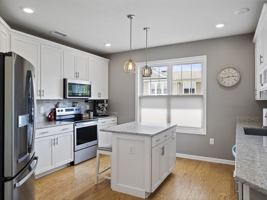 4 Francis Dr 407