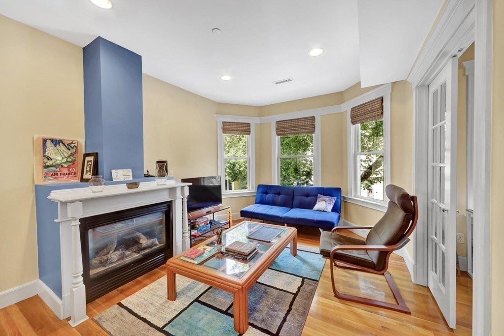 Photo of 292 Western Ave, Cambridge, MA