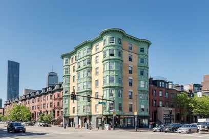 492 Massachusetts Ave 71 Boston MA 02118
