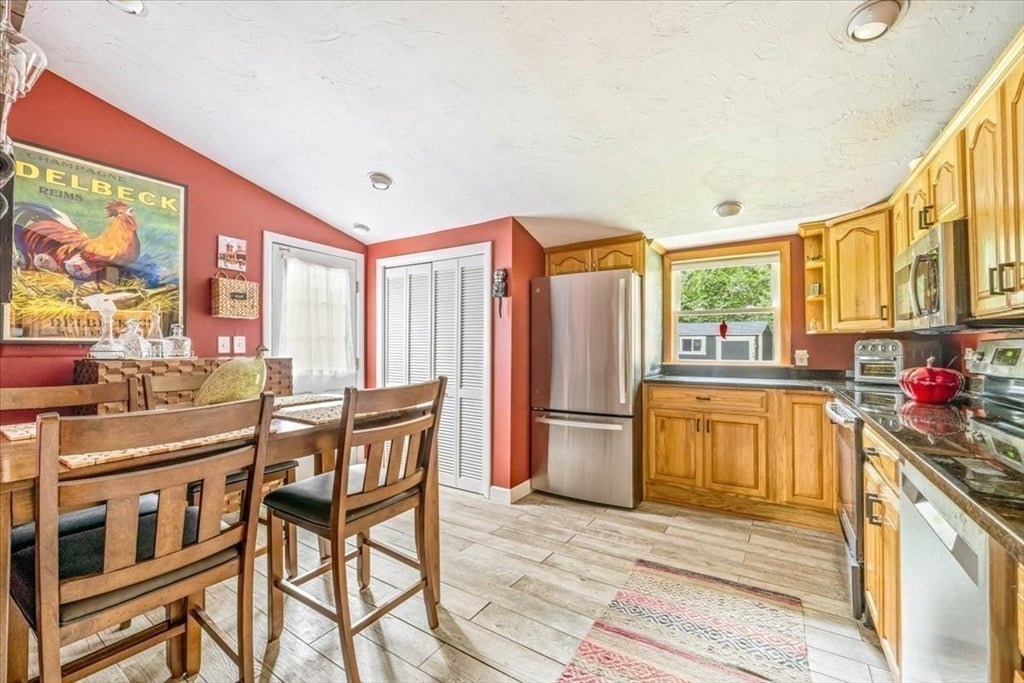 18 Carol Ave, Pembroke, MA, 18 Carol Ave, Pembroke, MA Photo #9