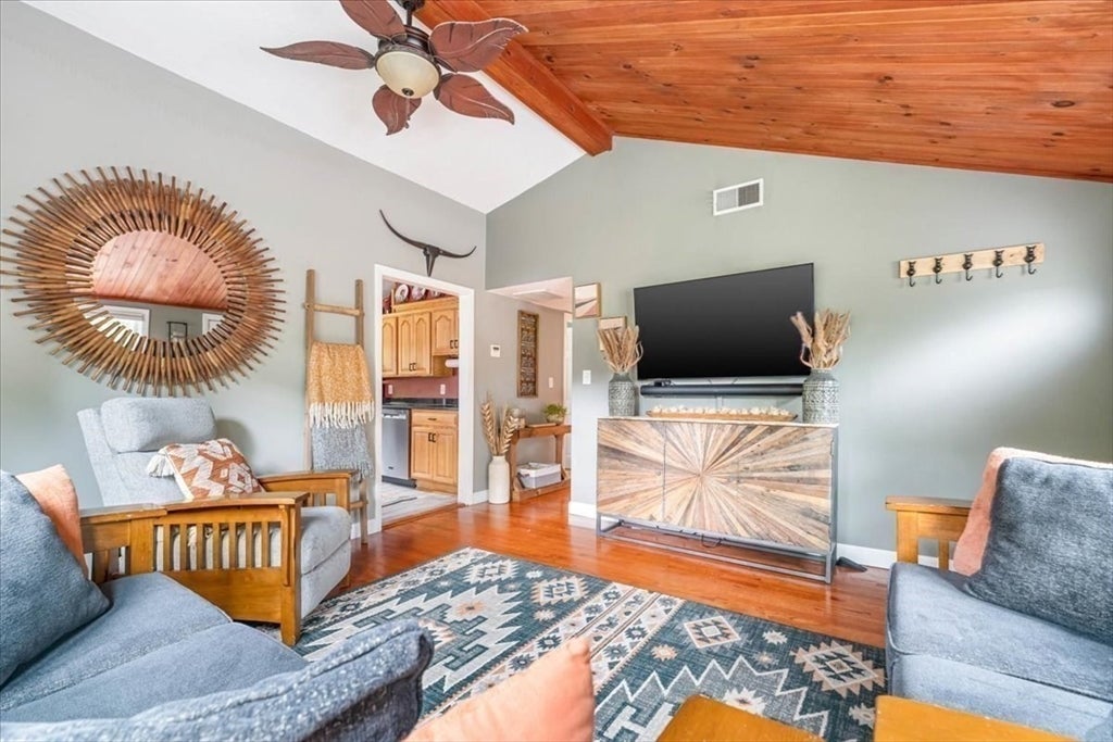 18 Carol Ave, Pembroke, MA, 18 Carol Ave, Pembroke, MA Photo #2