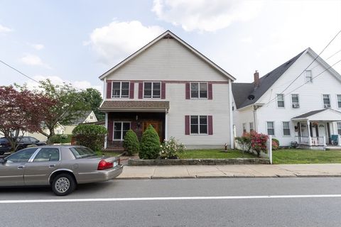 135 Main St Blackstone MA 01504
