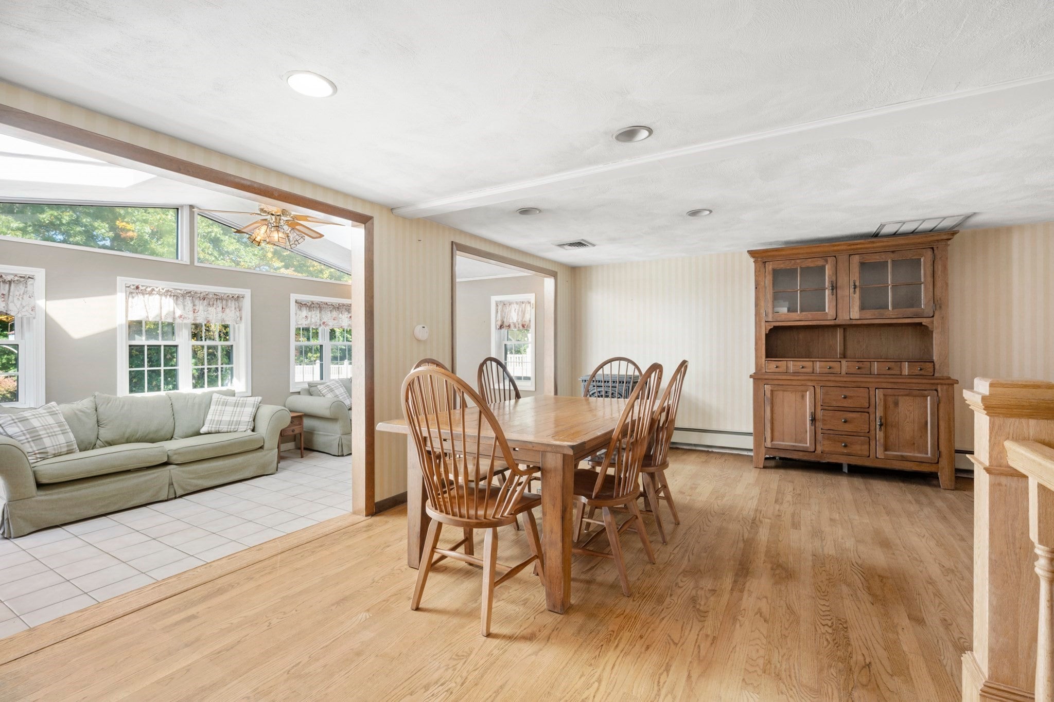 11 Carousel Dr, Millbury, MA Photo #10