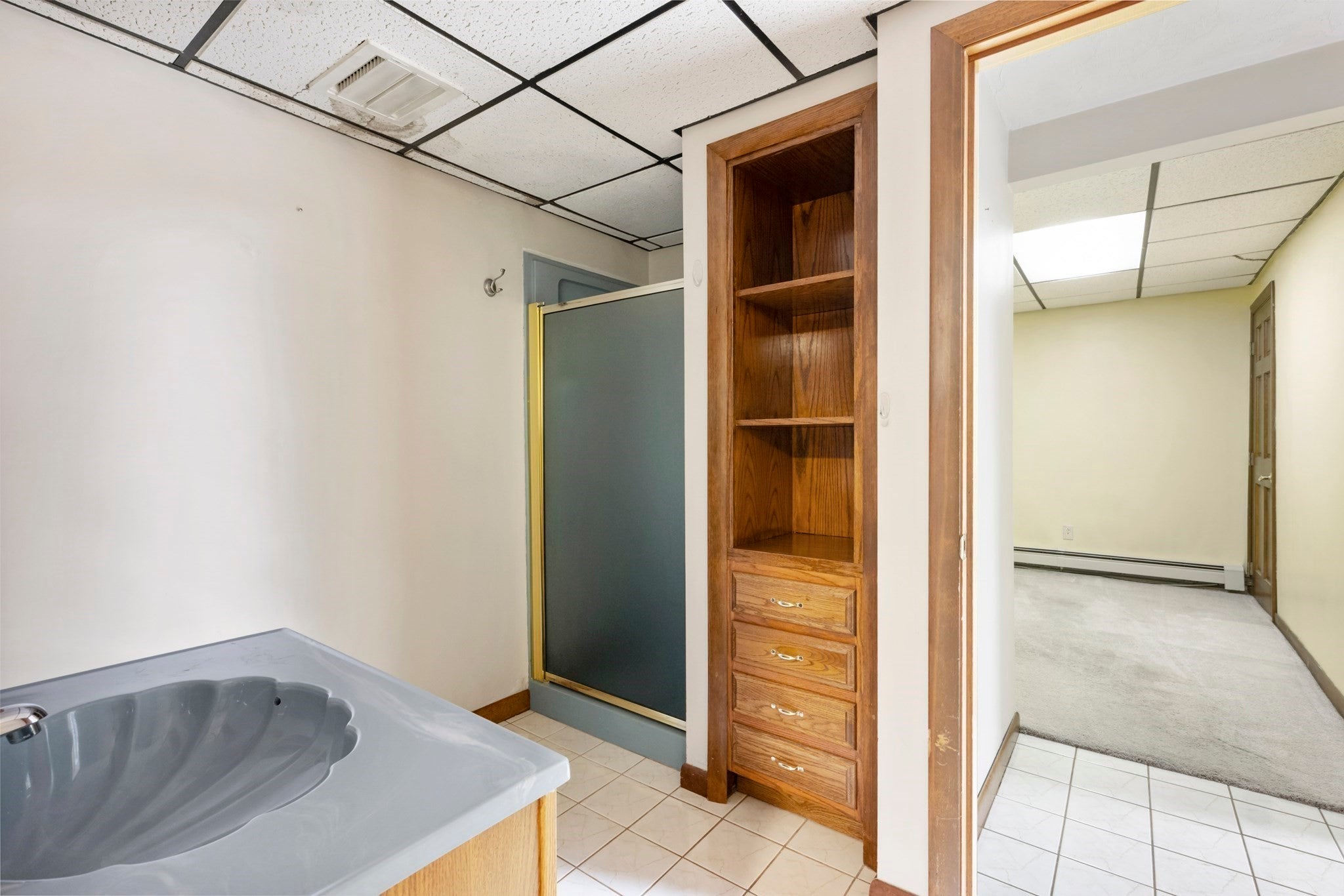 11 Carousel Dr, Millbury, MA Photo #30