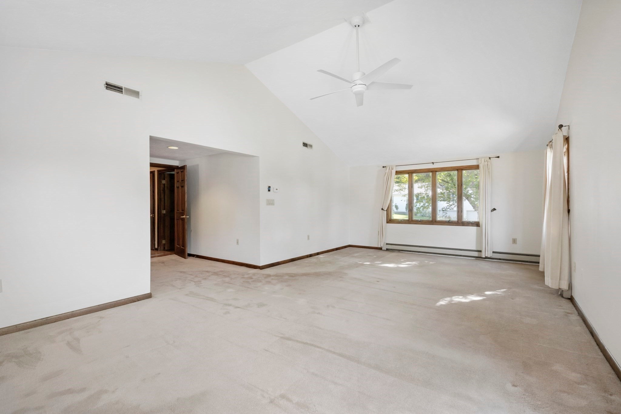 11 Carousel Dr, Millbury, MA Photo #21
