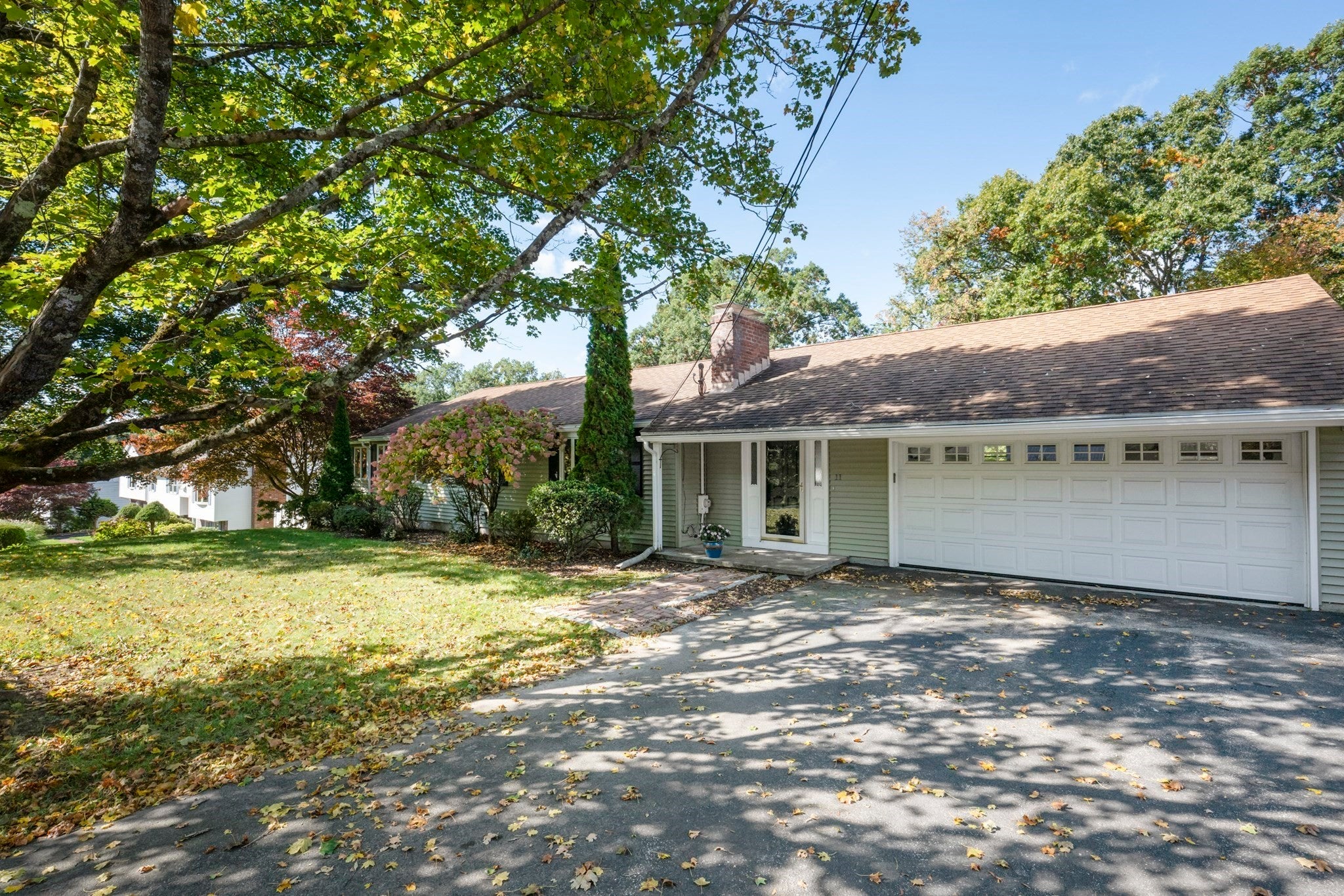 11 Carousel Dr