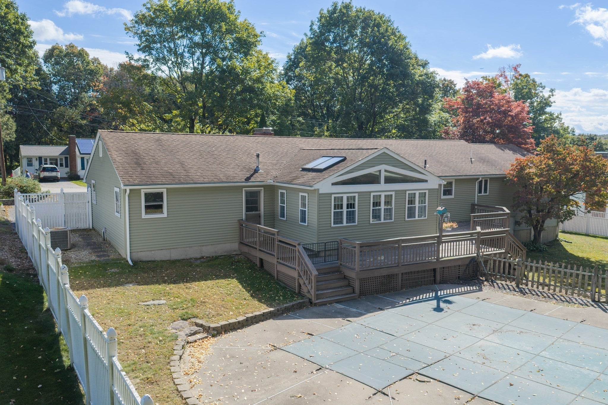 11 Carousel Dr, Millbury, MA Photo #35