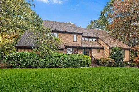 417 Birchbark Dr Hanson MA 02341