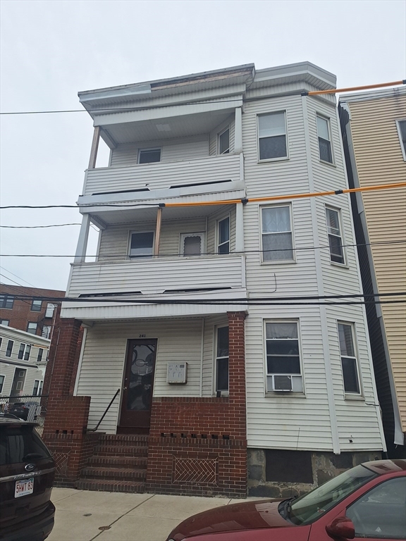 241 Walnut St #3, Chelsea, MA Photo #1