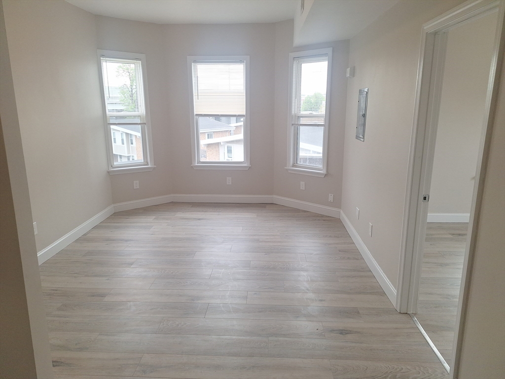241 Walnut St #3, Chelsea, MA Photo #3