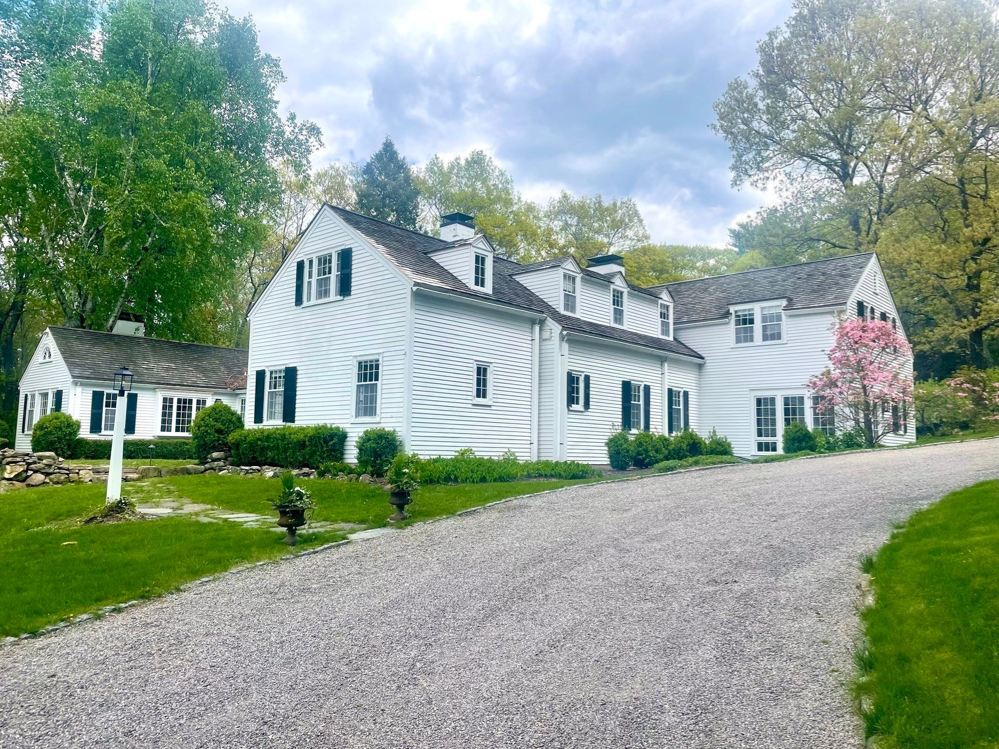 Photo of 157 Centre St, Dover, MA