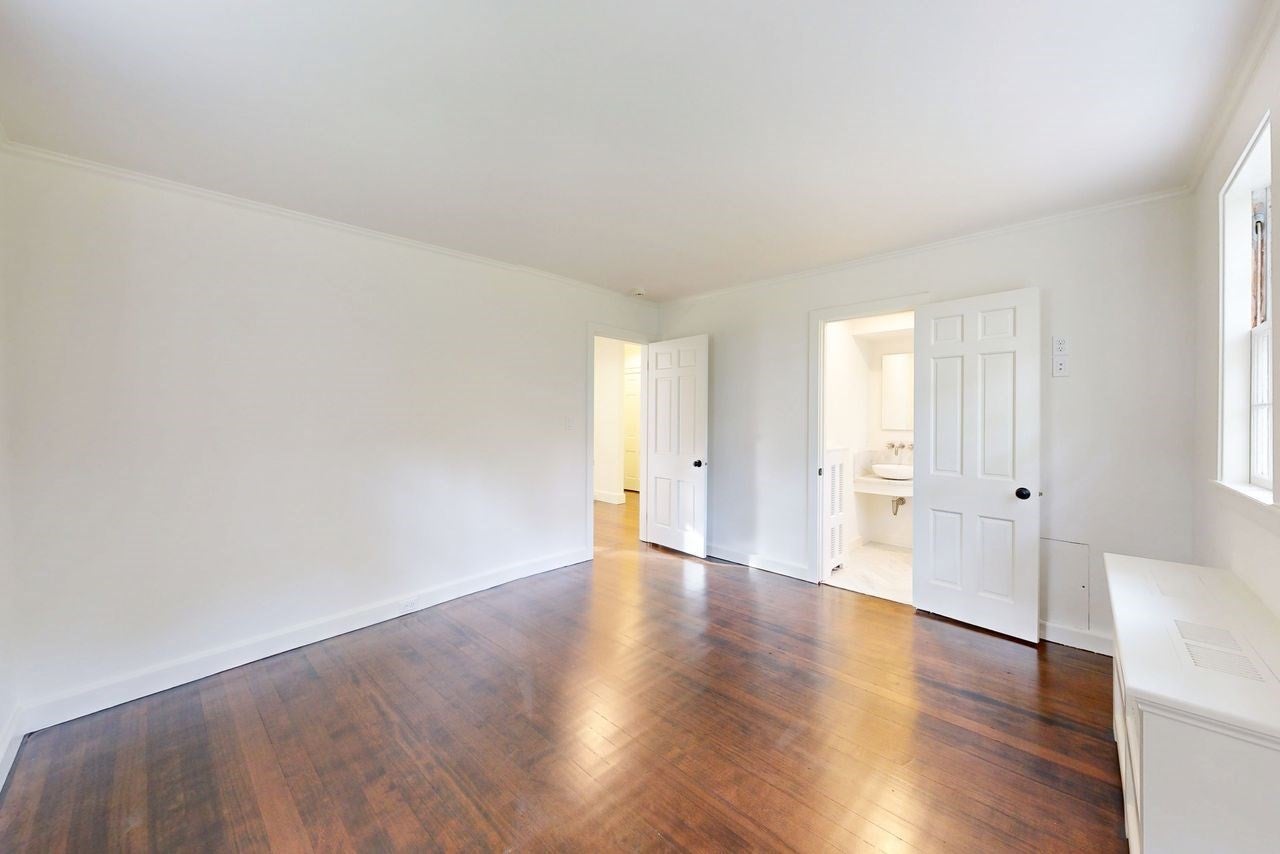 157 Centre St, Dover, MA Photo #23