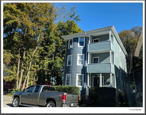 64 Charlotte St 2 Worcester MA 01610