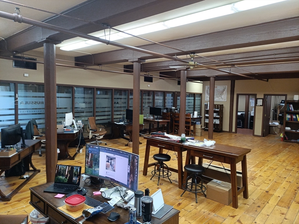 559 Main Street - Rt. 20 unit 204