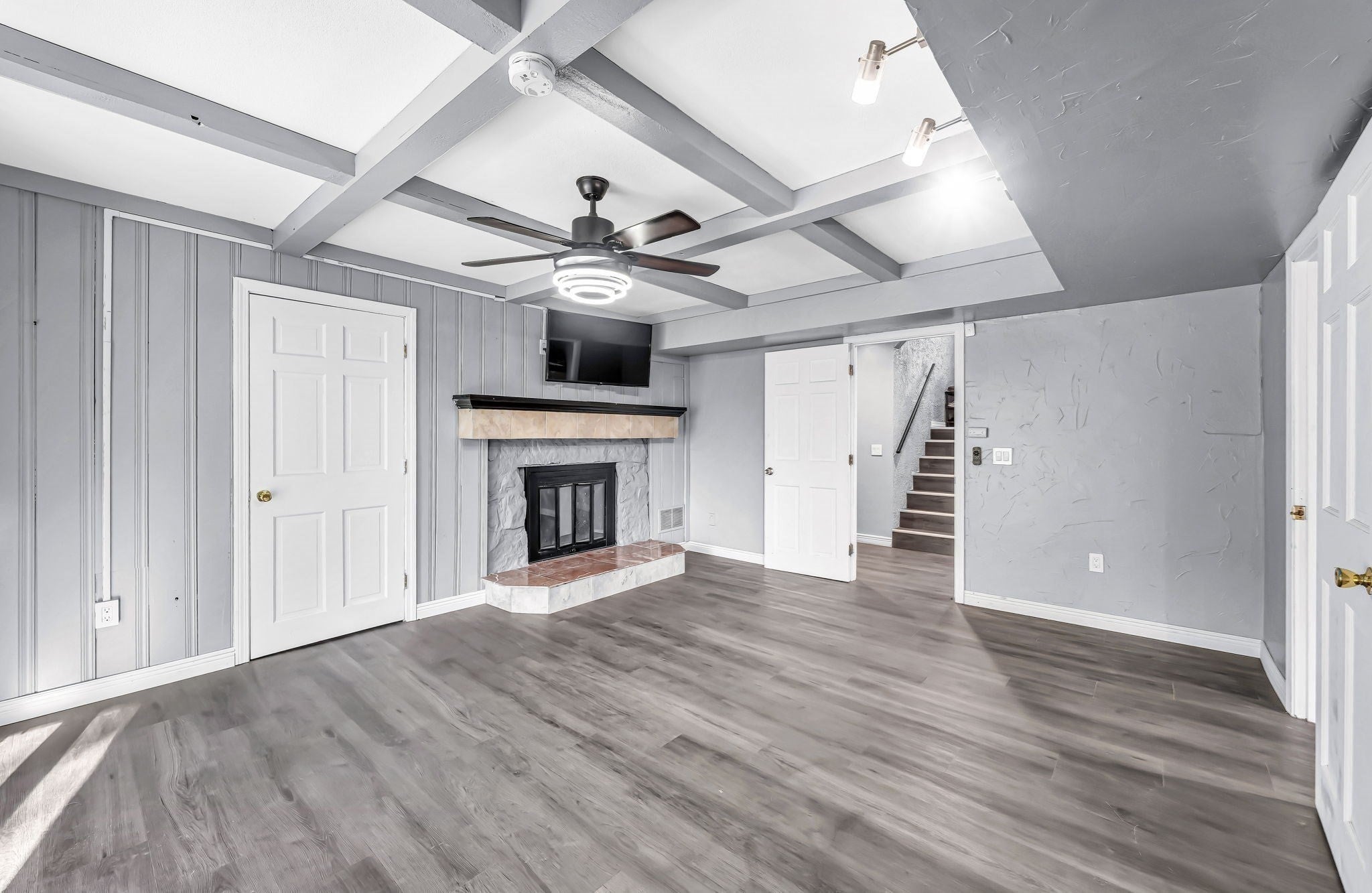 10 Robert Dr, Holyoke, MA, 10 Robert Dr, Holyoke, MA Photo #27